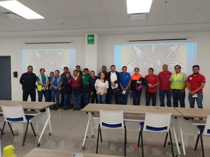 Policía de Huamantla Realiza Acciones de Proximidad Social en Empresas del Municipio - AlternativaTlx Policía de Huamantla Realiza Acciones de Proximidad Social en Empresas del Municipio - AlternativaTlx