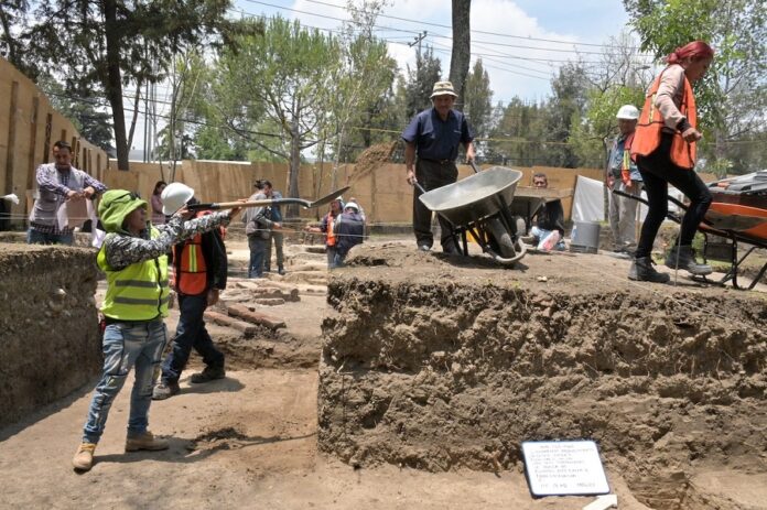 Con más de 3,000 años de Antigüedad, Descubren Fosas Funerarias en el Bosque de Chapultepec. - AlternativaTlx
