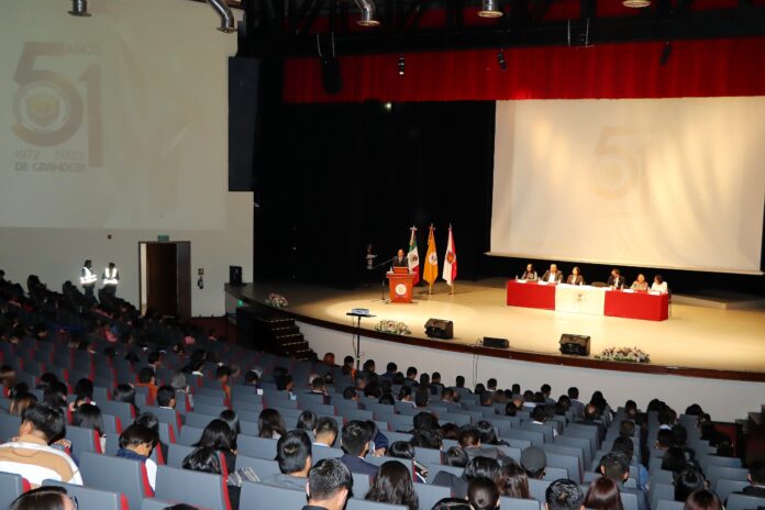 Cumple 51 Aniversario Ciencias Económico Administrativas de la UATx - AlternativaTlx