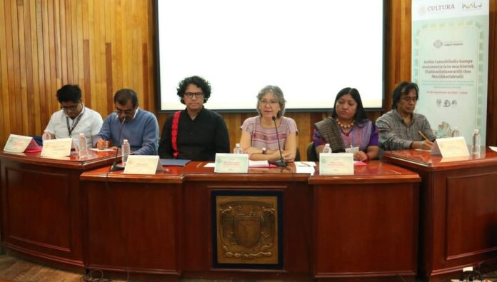 El Comité Revisor, Redactor y Traductor de la Norma de Escritura Mexihkatlahtolli (náhuatl), Junto con el Inali Revisan los Avances. - AlternativaTlx