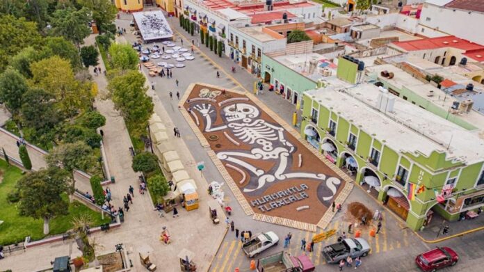 Inivita SALVADOR SANTOS CEDILLO a Disfrutar la Gran Inauguración del Festival de Día de Muertos en Huamantla. - AlternativaTlx