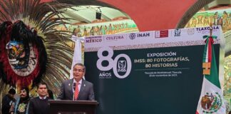 Presenta IMSS Tlaxcala “IMSS 80 Fotografías, 80 Historias” en el Patio Central del Palacio de Gobierno. - AlternativaTlx