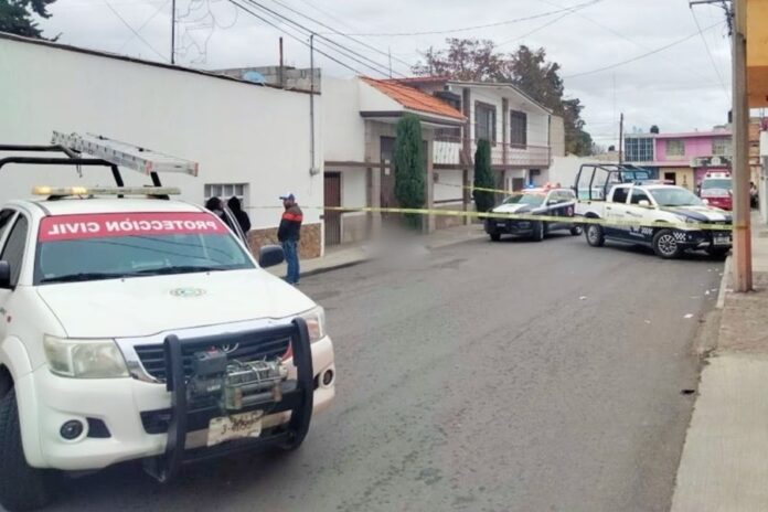 Atiende Personal de Protección Civil de Huamantla Reporte de Persona Inconsciente en la Vía Pública - AlternativaTlx