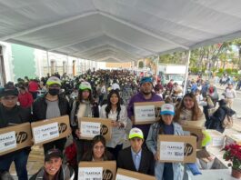 Entregó Instituto Tlaxcalteca de la Juventud Laptops a Universitarios. - AlternativaTlx