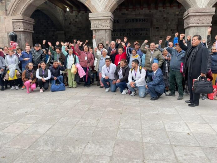 Gestionó Gobierno Estatal VISAS para Adultos Mayores de 60 Años. - AlternativaTlx