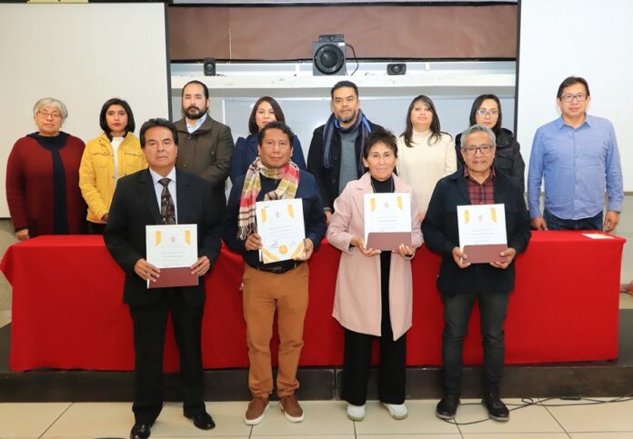Reconoce Desarrollo Humano de la UATx Antigüedad de Trabajadores - AlternativaTlx