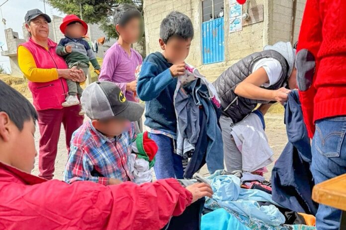 Entrega Ayuntamiento de Huamantla Juguetes y Prendas Abrigadoras en Tres Comunidades. - AlternativaTlx