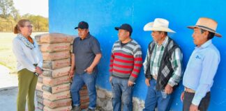 Entrega Ayuntamiento de Huamantla Material de Construcción a Ejidatarios de José María Morelos - AlternativaTlx
