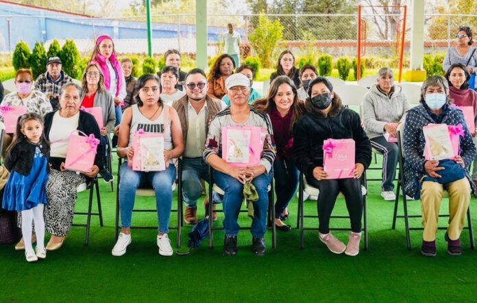 Entrega Gobierno Prótesis Gratuitas de Mama Externa a 22 Mujeres - AlternativaTlx