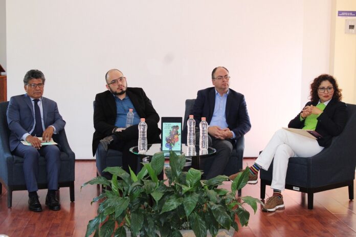 Presentaron en el Colegio de Tlaxcala el Libro “Por una Cancha Pareja” -AlternativaTlx