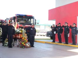 Rinde SSC Homenaje Luctuoso a Bombero Fallecido - AlternativaTlx