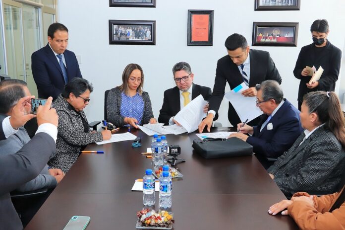 Signan UATx y STEIESET Contrato Colectivo de Trabajo 2024 - AlternativaTlx