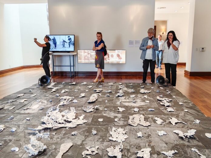 Abre al público la exposición “¿Hecho consumado Memoria, Civismo Crítico y Arte Contemporáneo, en el Complejo Cultural Los Pinos -AlternativaTlx