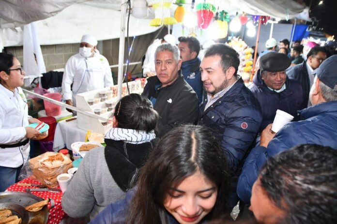 Asiste Salvador Santos Cedillo al Primer Viernes de Muéganos en Huamantla -AlternativaTlx