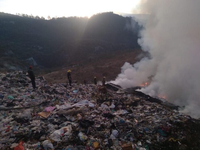 Atiende Gobierno Estatal Brote de Incendio en Relleno Sanitario de Panotla -AltenativaTlx