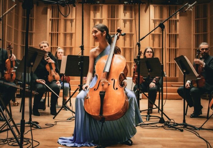 La Novel Violonchelista Anna Komusinski De Alba, Beneficiaria del Sistema Creación, Ofrecerá un Concierto en Vaduz, Liechtenstein -AlternativaTlx