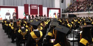 Padrino Invita a Graduados a Ejercer con Etica la Profesión Médica -AlternativaTlx