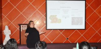 Hablaron en la UATx de las Aves a los Humanos en la Academia -AlternativaTlx