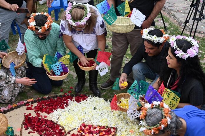 Los Tapetes Elaborados con elementos Naturales para la Fiesta de Cristo Rey ya son Parte del Inventario Nacional del Patrimonio Cultural Inmaterial -AlternativaTlx