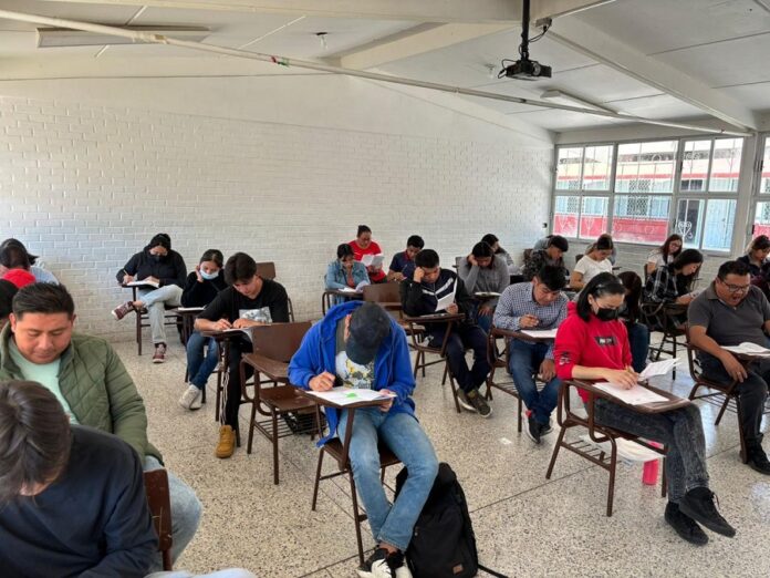 Aplicó Coordinación de Preparatoria Abierta de SEPE-USET Más de 4 Mil Exámenes -AlternativaTlx