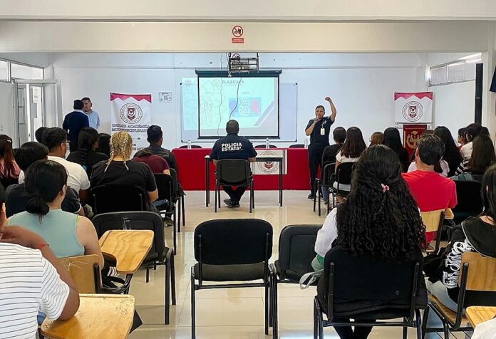 Fomentan en Estudiantes de la UATx la Prevención de la Violencia - AlternativaTlx
