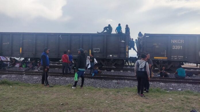 Atiende Gobierno Estatal Caso de Migrantes Varados en Tlaxco -AlternativaTlx