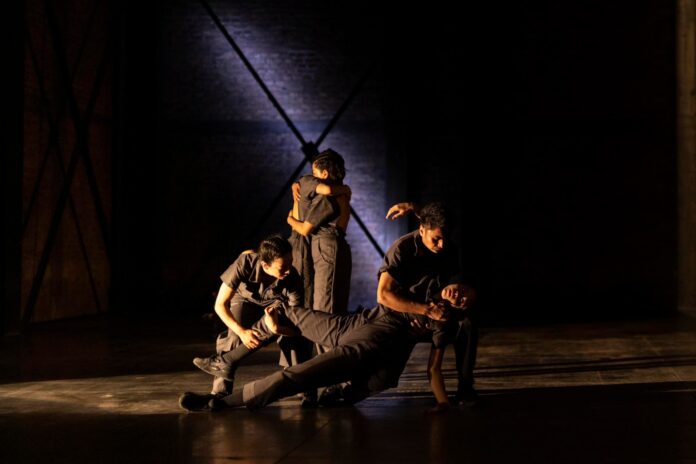 Entre la Innovación y la Crítica social El Viaje Escénico de MOTORES Danza -AlternativaTlx