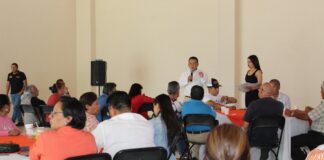 Vecinos de Ixcotla Manifiestan su Apoyo a Barbosa - AlternativaTlx