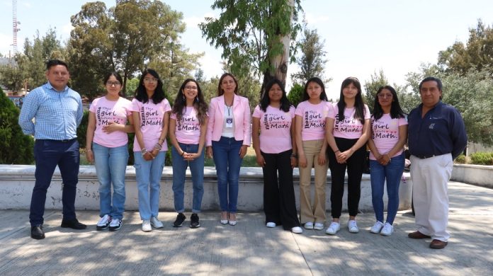 Autoridades Educativas Despiden a Alumnas que Asistirán a Olimpiada Nacional Femenil de Matemáticas -AlternativaTlx