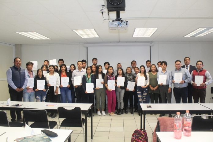 Clausuran Exitosamente el Curso 