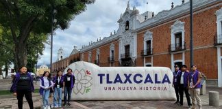 Embajadores Turísticos Brindan Atención a Turistas Durante Torneo de Voleibol de Playa -AlternativaTlx