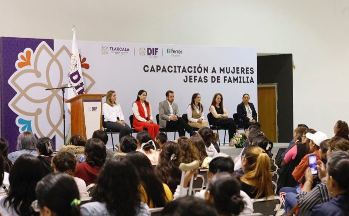 En Alianza Estratégica, SEDIF y FERRER Capacitan e Impulsan a Jefas de Familia -AlternativaTlx
