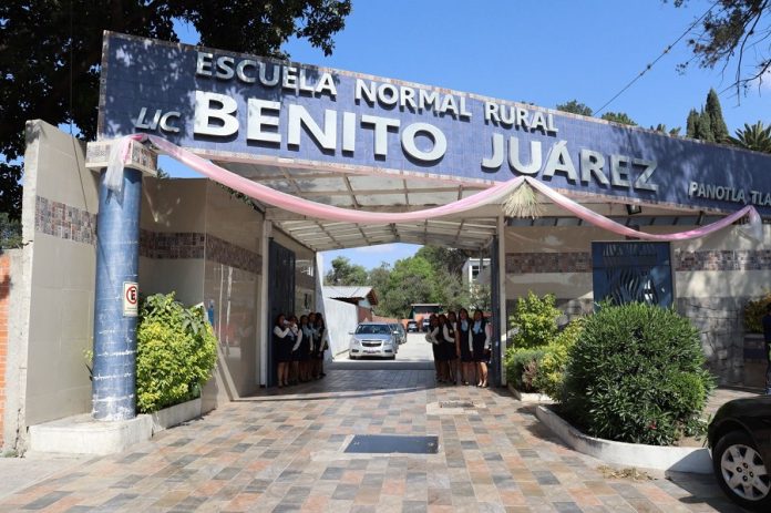 Escuela Normal Rural “Lic. Benito Juárez” Obtiene Certificación Internacional -AlternativaTlx