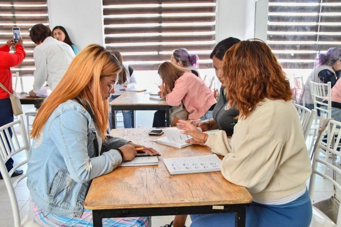 Impulsa DIF Huamantla el Empoderamiento de Mujeres con Cursos para Crecimiento Personal