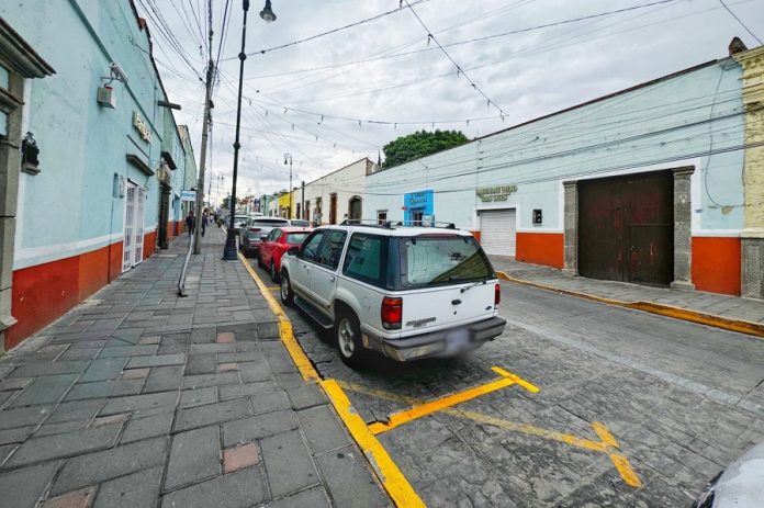 Realiza Ayuntamiento de Huamantla Nuevo Balizado en la Calle Hidalgo -AlternativaTlx