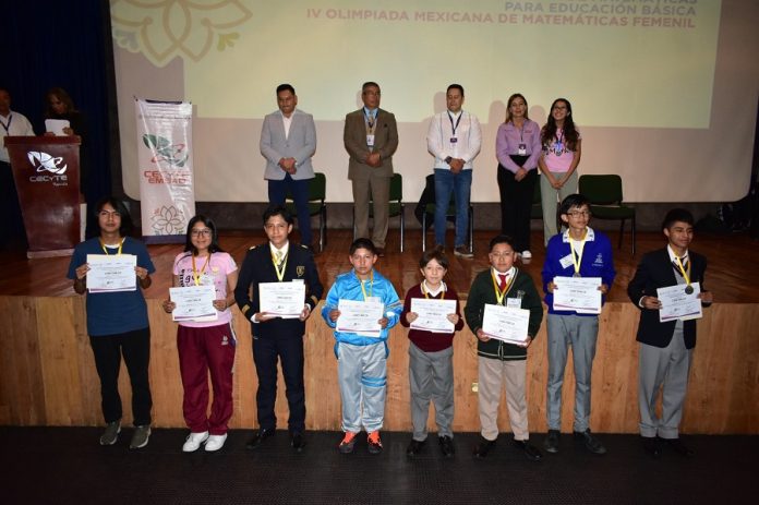 Reciben Medallas Estudiantes Ganadores de la Olimpiada Mexicana de Matemáticas -AlternativaTlx