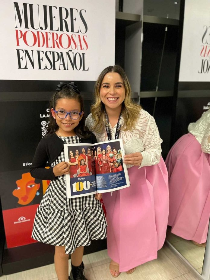 Alumna de la UAG Participaen Foro Forbes Mujeres Poderosas en Español -AlternativaTlx