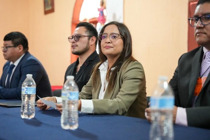 Encabeza Fernanda Espinosa Entrega de Donación de Lentes Graduados a Personas Privadas de la Libertad -AlternativaTlx
