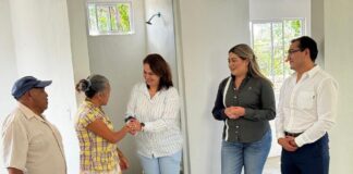 Entrega Ayuntamiento de Huamantla Dos Viviendas a Personas de Escasos Recursos -AlternativaTlx