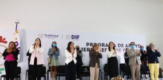 Entregan Gobierno y SEDIF Paquetes de Emprendimiento a Mujeres Jefas de Familia -AlternativaTlx