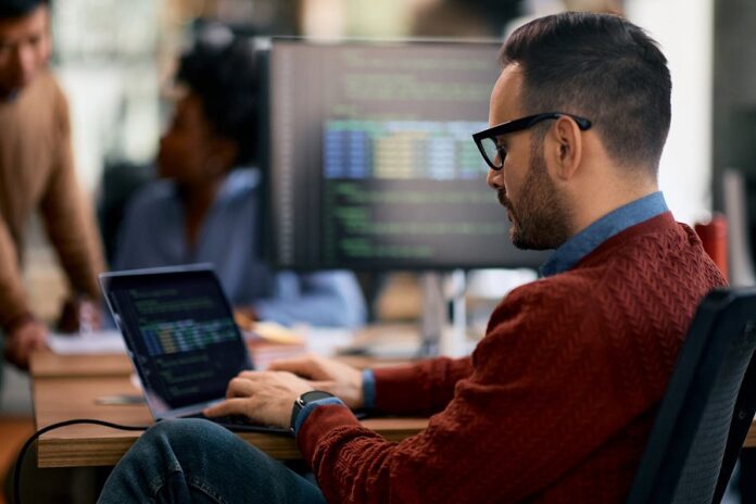 Estudiar Tecnologías de la Información, Excelente Elección para el Futuro Profesional -AlternativaTlx