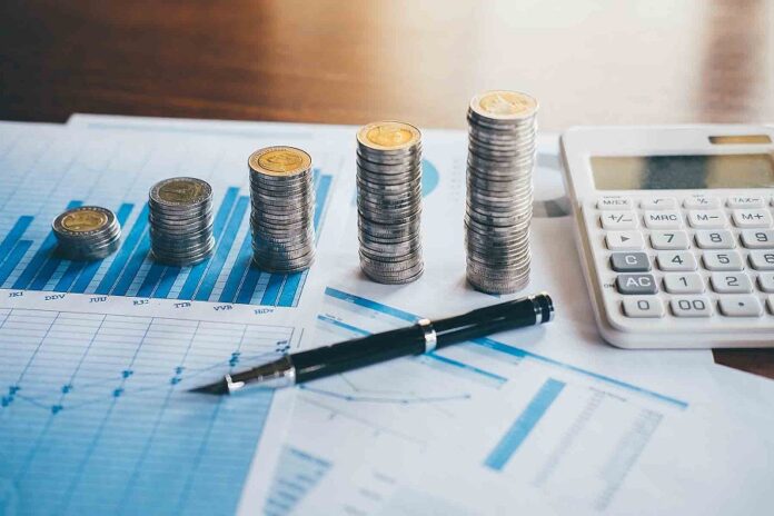5 Razones para Especializarse en Estrategias Financieras  -AlternativaTlx