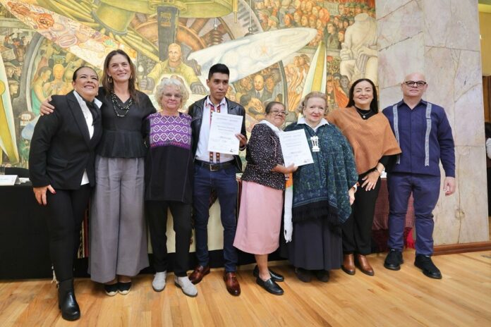 El Palacio de Bellas Artes Recibe a las Grandes Maestras y Maestros del Patrimonio Artesanal de México -AlternativaTlx El Palacio de Bellas Artes Recibe a las Grandes Maestras y Maestros del Patrimonio Artesanal de México -AlternativaTlx