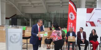 Entrega UATx Equipo Tecnológico a la Comunidad Universitaria -AlternativaTlx