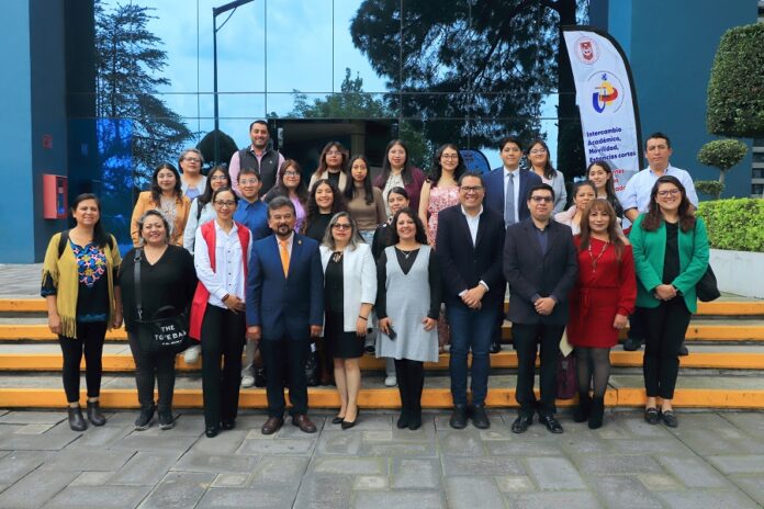 Estudiantes de la UATx Comparten Experiencias de Interculturalidad - AlternativaTlx
