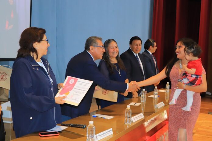 La UATx es un Símbolo de Identidad para Nuestros Egresados: Rector - AlternativaTlx