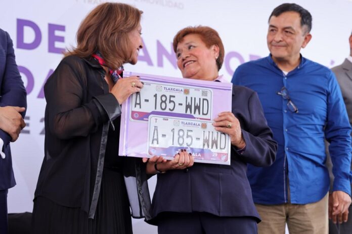 Entrega Gobernadora Concesiones de Taxi para el Municipio de Tenancingo -AlternativaTlx