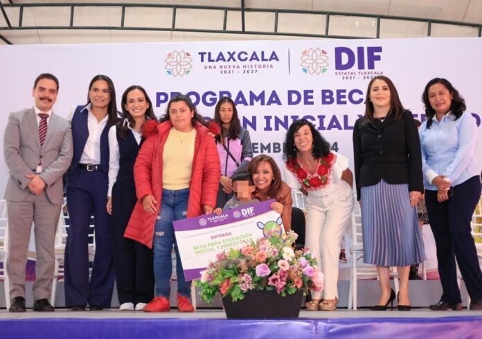 Entregan Gobernadora y SEDIF Becas del Programa de Educación Inicial y Preescolar -AlternativaTlx
