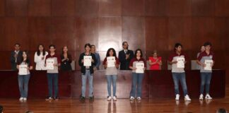 Estudiantes de UAG High School se Certifican en Inglés -AlternativaTlx