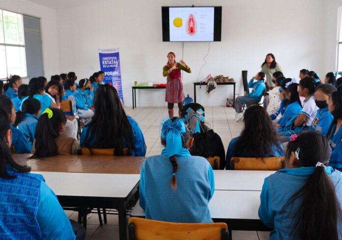 Inicia IEM Talleres de Salud Menstrual en Mazatcochco -AlternativaTlx